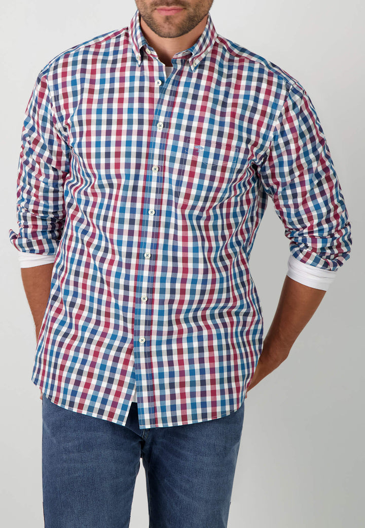 Casual-fit shirt with a checked pattern