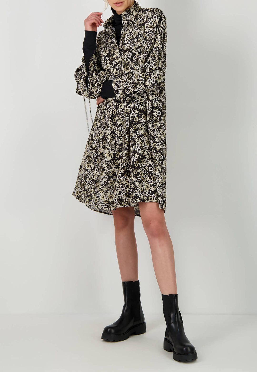 Flowing dress with flower print – FYNCH-HATTON | Outlet